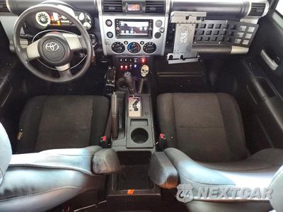 Zdjęcie 8 z 13 samochodu: 2009 TOYOTA FJ CRUISER BASE VIN:JTEBU11F09K057141 - miniatura