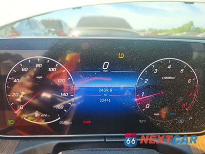 Zdjęcie 9 z 12 samochodu: 2024 MERCEDES-BENZ C 300 4MATIC VIN:W1KAF4HB8RR221716 - miniatura