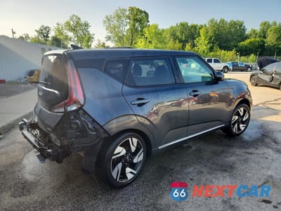 Trzecie zdjęcie samochodu z tyłu: 2023 KIA SOUL GT LINE VIN:KNDJ53AU3P7891959 - miniatura