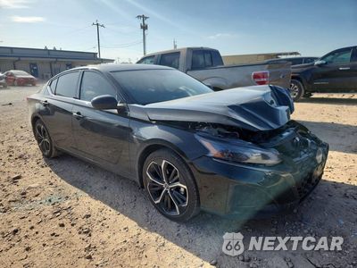 Czwarte zdjęcie samochodu z boku: 2025 NISSAN ALTIMA SR VIN:1N4BL4CV1SN413135 - miniatura