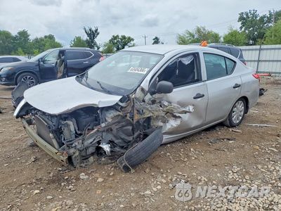 2015 NISSAN VERSA 1.6 S 3N1CN7AP4FL932185 - główne zdjęcie licytacji z USA - miniatura