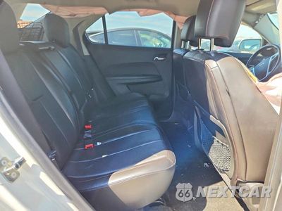 Zdjęcie 10 z 12 samochodu: 2015 CHEVROLET EQUINOX LT VIN:1GNFLGEK3FZ126692 - miniatura