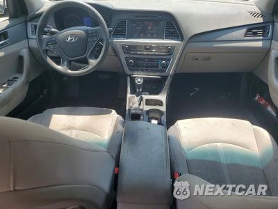 Zdjęcie 8 z 12 samochodu: 2017 HYUNDAI SONATA SE VIN:5NPE24AF3HH462545 - miniatura