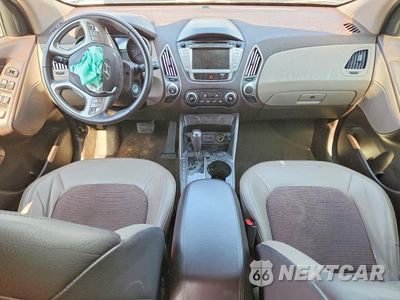Zdjęcie 8 z 13 samochodu: 2010 HYUNDAI TUCSON GLS VIN:KM8JU3AC8AU098638 - miniatura
