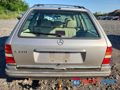Zdjęcie 6 z 13 samochodu: 1995 MERCEDES-BENZ E 320 VIN:WDBEA92E4SF319352 - miniatura