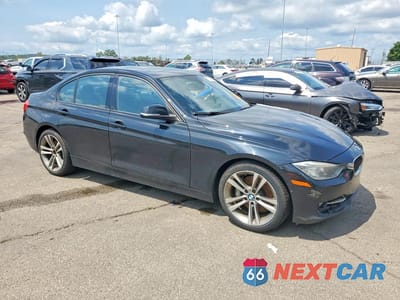 Czwarte zdjęcie samochodu z boku: 2013 BMW 335 XI VIN:WBA3B9C55DF585466 - miniatura