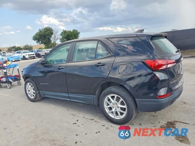 Drugie zdjęcie samochodu z przodu: 2022 CHEVROLET EQUINOX LS VIN:2GNAXHEV5N6152459 - miniatura
