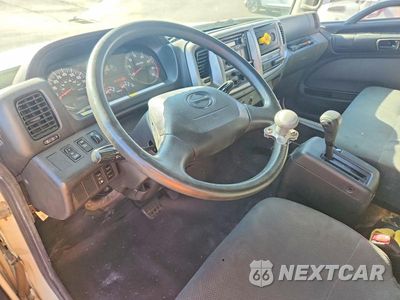 Zdjęcie 8 z 13 samochodu: 2019 HINO 258/268 BOX TRUCK VIN:5PVNJ8JV8K4S74490 - miniatura