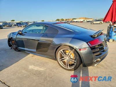 Drugie zdjęcie samochodu z przodu: 2012 AUDI R8 5.2 QUATTRO VIN:WUAGNAFG5CN001102 - miniatura