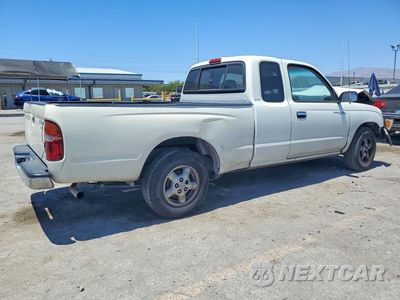 Trzecie zdjęcie samochodu z tyłu: 1998 TOYOTA TACOMA XTRACAB VIN:4TAVN52NXWZ057903 - miniatura