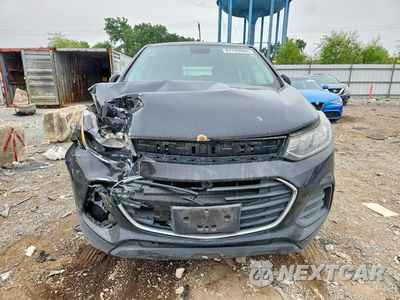 Piąte zdjęcie samochodu w środku: 2018 CHEVROLET TRAX LS VIN:3GNCJKSB1JL207772 - miniatura