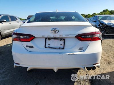 Zdjęcie 6 z 13 samochodu: 2022 TOYOTA CAMRY SE VIN:4T1G11BK2NU069090 - miniatura