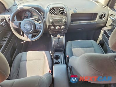 Zdjęcie 8 z 13 samochodu: 2012 JEEP COMPASS SPORT VIN:1C4NJDBB1CD520455 - miniatura