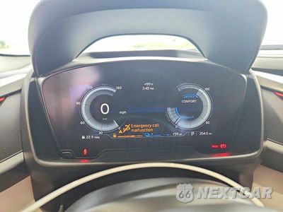 Zdjęcie 9 z 13 samochodu: 2016 BMW I8 VIN:WBY2Z2C54GV675587 - miniatura