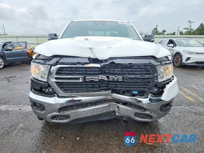 Piąte zdjęcie samochodu w środku: 2021 RAM 1500 BIG HORN/LONE STAR VIN:1C6SRFFTXMN798204 - miniatura