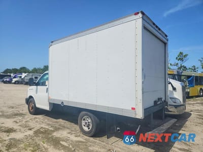 Drugie zdjęcie samochodu z przodu: 2014 GMC SAVANA BOX TRUCK VIN:1GD072CG7E1144948 - miniatura