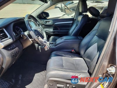 Zdjęcie 7 z 12 samochodu: 2018 TOYOTA HIGHLANDER XLE VIN:5TDKZRFH4JS258715 - miniatura
