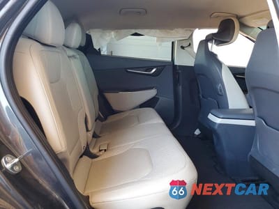Zdjęcie 10 z 12 samochodu: 2023 KIA EV6 WIND VIN:KNDC34LA1P5607103 - miniatura