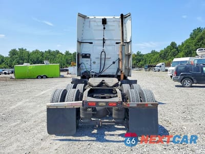 Zdjęcie 6 z 14 samochodu: 2005 VOLVO VN VNL VIN:4V4NC9GH35N374503 - miniatura