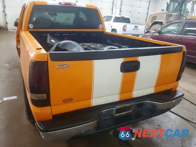Zdjęcie 6 z 12 samochodu: 2004 GMC NEW SIERRA C1500 VIN:1GTEC19T34Z269336 - miniatura