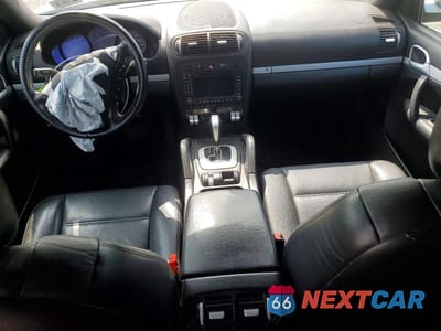 Zdjęcie 8 z 13 samochodu: 2008 PORSCHE CAYENNE VIN:WP1AA29P38LA25643 - miniatura