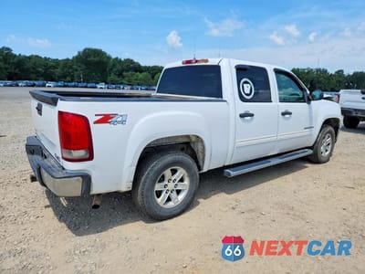 Trzecie zdjęcie samochodu z tyłu: 2011 GMC SIERRA K1500 SLE VIN:3GTP2VE34BG360797 - miniatura