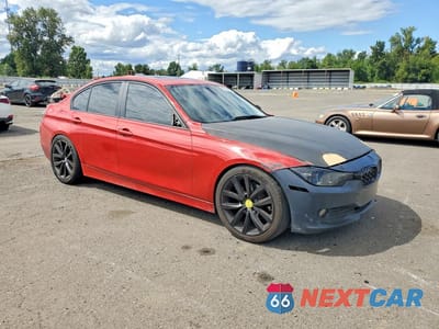 Czwarte zdjęcie samochodu z boku: 2013 BMW 320 I VIN:WBA3B1C59DF462657 - miniatura