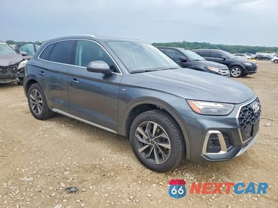 Czwarte zdjęcie samochodu z boku: 2023 AUDI Q5 PREMIUM PLUS 45 VIN:WA1EAAFY4P2000288 - miniatura