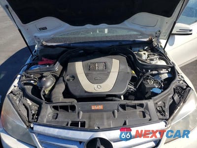 Zdjęcie 11 z 12 samochodu: 2010 MERCEDES-BENZ C 300 VIN:WDDGF5EB2AR087262 - miniatura
