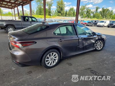 Trzecie zdjęcie samochodu z tyłu: 2023 TOYOTA CAMRY LE VIN:4T1C11AK8PU808384 - miniatura