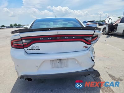 Zdjęcie 6 z 12 samochodu: 2016 DODGE CHARGER R/T SCAT PACK VIN:2C3CDXGJXGH215842 - miniatura