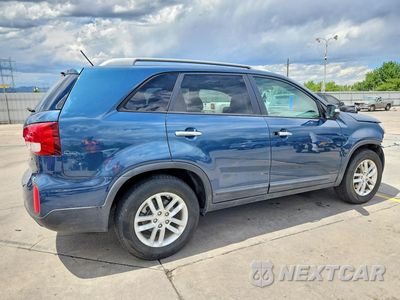 Trzecie zdjęcie samochodu z tyłu: 2015 KIA SORENTO LX VIN:5XYKT4A79FG551484 - miniatura