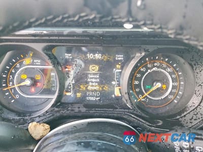 Zdjęcie 9 z 13 samochodu: 2026 JEEP WRANGLER RUBICON VIN:1C4PJXFN8TW154805 - miniatura