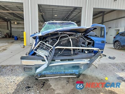 Piąte zdjęcie samochodu w środku: 2003 CHEVROLET SILVERADO K1500 HEAVY DUTY VIN:1GCGK13U63F140410 - miniatura