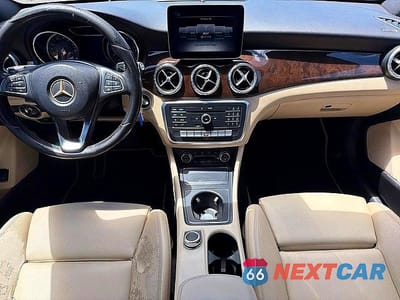 Zdjęcie 8 z 15 samochodu: 2018 MERCEDES-BENZ CLA 250 VIN:WDDSJ4EB0JN570193 - miniatura