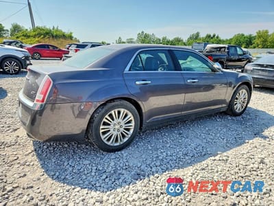 Trzecie zdjęcie samochodu z tyłu: 2013 CHRYSLER 300 VIN:2C3CCAKT5DH733054 - miniatura