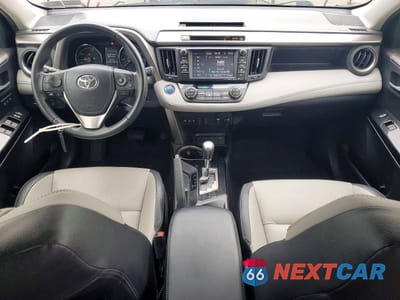 Zdjęcie 8 z 14 samochodu: 2018 TOYOTA RAV4 HV LIMITED VIN:JTMDJREV6JD220325 - miniatura