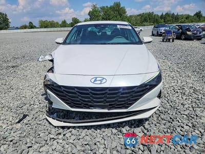 Piąte zdjęcie samochodu w środku: 2023 HYUNDAI ELANTRA SEL VIN:5NPLS4AGXPH096744 - miniatura