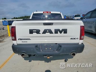 Zdjęcie 6 z 12 samochodu: 2015 RAM 1500 REBEL VIN:1C6RR7YT1FS741704 - miniatura