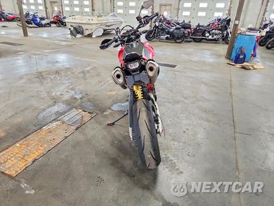 Czwarte zdjęcie samochodu z boku: 2024 DUCATI HYPERMOTARD VIN:ZDMBAS2N7RB001856 - miniatura