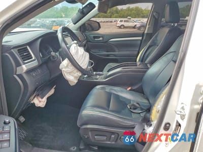 Zdjęcie 7 z 13 samochodu: 2018 TOYOTA HIGHLANDER XLE VIN:5TDJZRFHXJS822587 - miniatura