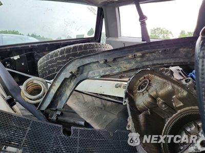 Zdjęcie 11 z 13 samochodu: 1990 JEEP CHEROKEE SPORT VIN:1J4FJ87LXLL124862 - miniatura