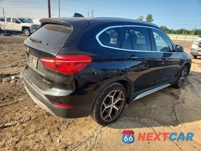Trzecie zdjęcie samochodu z tyłu: 2019 BMW X1 XDRIVE28I VIN:WBXHT3C59K5L91497 - miniatura
