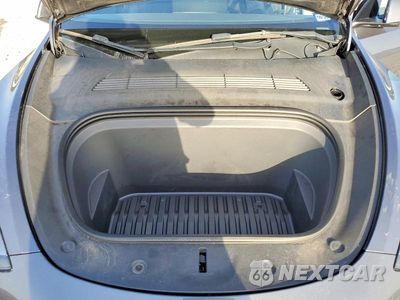 Zdjęcie 12 z 13 samochodu: 2022 TESLA MODEL Y VIN:7SAYGDEF9NF461955 - miniatura
