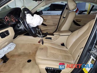 Zdjęcie 7 z 12 samochodu: 2014 BMW 328 I VIN:WBA3A5C55EJ464642 - miniatura