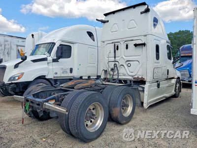 Trzecie zdjęcie samochodu z tyłu: 2019 FREIGHTLINER CASCADIA 126 SEMI TRUCK VIN:1FUJHHDR8KLKN0228 - miniatura