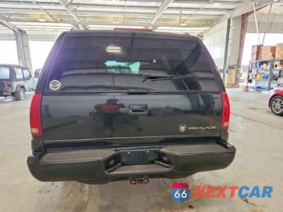 Zdjęcie 6 z 13 samochodu: 2000 CADILLAC ESCALADE LUXURY VIN:1GYEK63R8YR207931 - miniatura