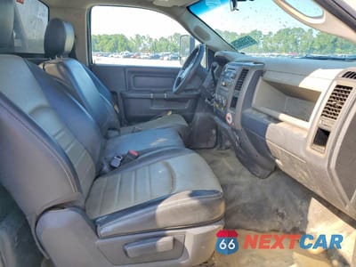 Zdjęcie 11 z 13 samochodu: 2012 DODGE RAM 5500 ST VIN:3C7WDMBL9CG329764 - miniatura