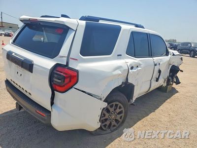 Trzecie zdjęcie samochodu z tyłu: 2026 TOYOTA 4RUNNER SR5 VIN:JTEVA5BR4T5107860 - miniatura