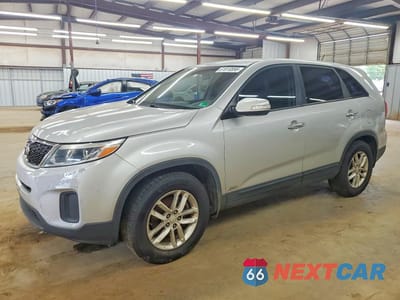 2014 KIA SORENTO LX 5XYKTCA61EG429315 - główne zdjęcie licytacji z USA - miniatura